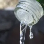 Hogyan lehet megkülönböztetni a hamis (Vér) vodka a boltban valós (hamis) Hogyan lehet megkülönböztetni a hamis (Vér) vodka a jelen legyenek a raktárban