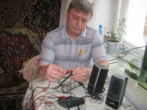 Hogyan lehet javítani egy oszlop számítógép (kikapcsolja a hangszórót) Hogyan lehet javítani egy oszlop számítógép