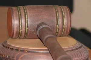 Hogyan fellebbezést a bíróság döntése hasznos információt a fiatal jogászok (fellebbezési határidő) Hogyan fellebbezést a bíróság döntése hasznos információt a fiatal jogászok