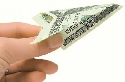 Hogyan lehet pénzt egy másik városba vagy egy másik országba