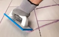 Hogyan tegyük egy cserép a fa padló különböző módokon