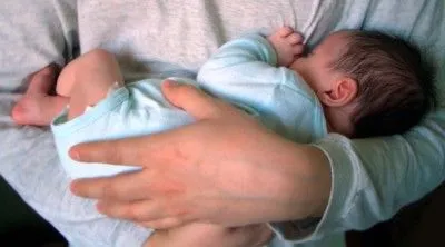 Hogyan kell helyesen és gyorsan, ringató baba aludni (videó)