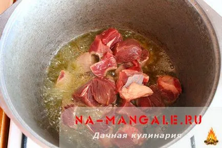 Főzni rizottó marhahús otthon - recept lépésről lépésre képek (pilaf) Főzni rizottó marhahús otthon - recept lépésről lépésre fotók