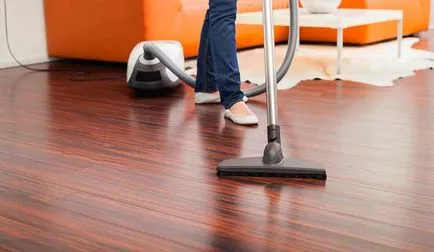 Hogyan törődik laminált termelő saját kezét