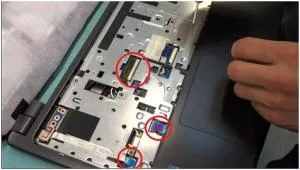 Hogyan szétszedni laptop Acer Aspire v5-571 részletesen