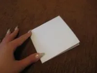 Hogyan készítsünk egy pillangó papírból