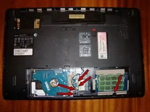 Hogyan szétszedni a acer 5742g (5742), és tiszta por