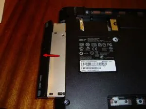 Hogyan szétszedni a acer 5742g (5742), és tiszta por