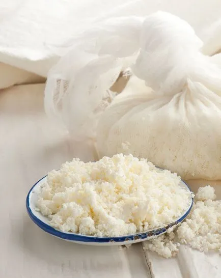 Hogyan készítsünk házi túró és joghurt a recept multivarka 2