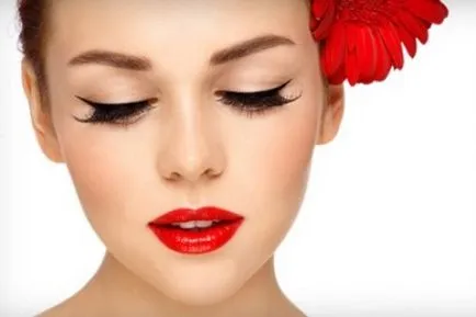 Hogyan készítsünk egy elegáns make-up 3 perc lépésről lépésre
