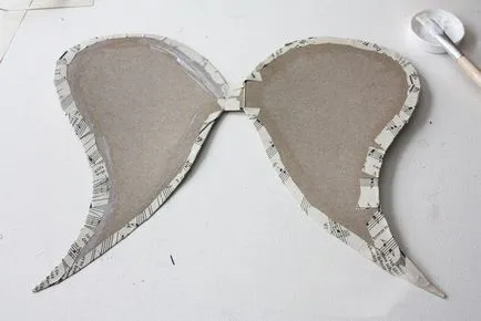 Hogyan készítsünk angyal szárnyak gyerek jelmez papírból saját kezűleg