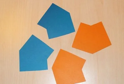 Hogyan készítsünk egy rakéta saját kezűleg készült papír, karton, mérkőzések, fóliák és palackok - program