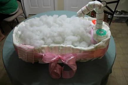 Hogyan készítsünk egy pelenka torta kezét a mester osztály lépésről lépésre és képek (torta készült pelenkák) Hogyan készítsünk egy pelenka torta kezét a mester osztályban lépésről lépésre és képek