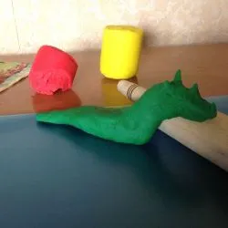 Mint egy vak ember agyagból sárkány