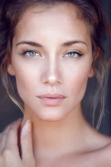 Hogyan hozzunk létre egy make-up Nude