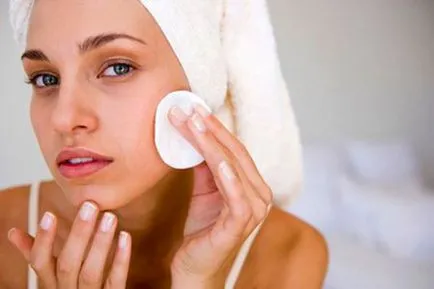 Hogyan lehet csökkenteni a pattanások - gyorsan, bőrpír, egy éjszakára, gyulladás, az arcon (acne) Hogyan lehet csökkenteni a pattanások - gyorsan, bőrpír, egy éjszakára, gyulladás, arc