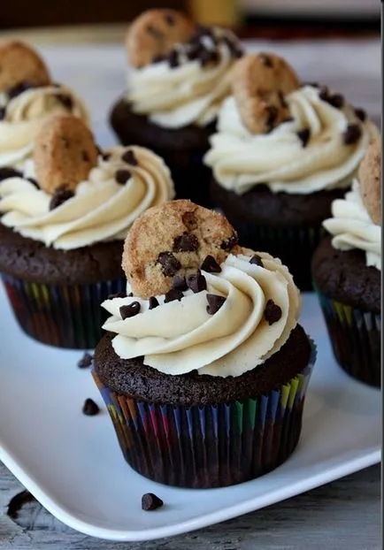 Hogyan lehet díszíteni cupcakes csokoládé