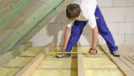 Hogyan szigeteljük a padláson egy családi ház