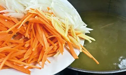 Ahogy a főzés lé, rasszolnyik recept lépésről lépésre fotók