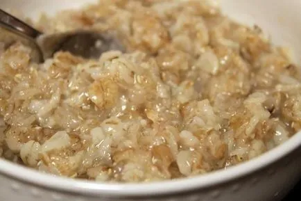 Főzni zabpehely a vízben néhány recept