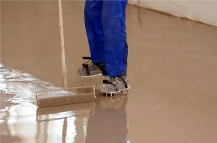 Hogyan, hogy összehangolják a betonon a kezüket (beton esztrich) Hogyan, hogy összehangolják a betonon a kezüket