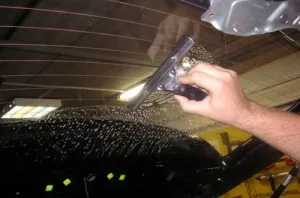 Hogyan tónusú hátsó üveg önálló