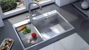 Kő mosogatók a konyhák számára (62 fotó) előnyeiről és hátrányairól kő modellek, valódi (pozitív) Kő mosogatók a konyhák számára (62 fotó) előnyeiről és hátrányairól kő modellek, vélemények