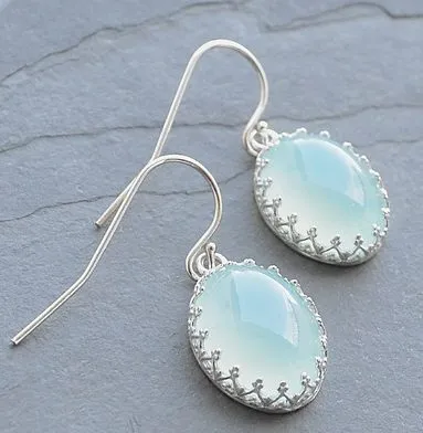 Chalcedony kő szokatlan mágikus tulajdonságokkal
