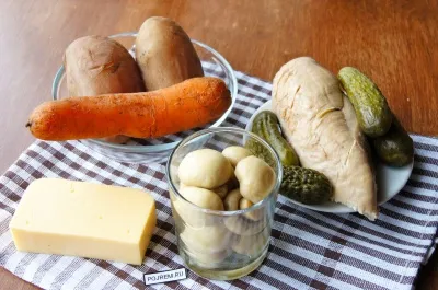 Saláta - törlés - csirkével és gombával - lépésről lépésre recept, hogyan kell főzni fotókkal