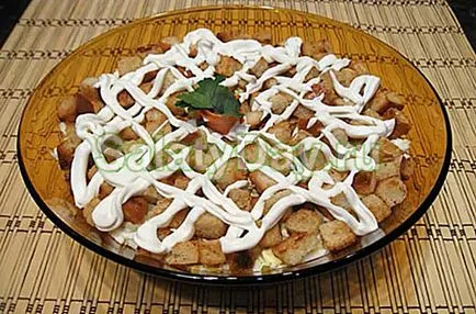 Saláta krutonnal - tápláló és hasznos az emésztőrendszer recept fotók és videó (recept) Saláta krutonnal - tápláló és hasznos az emésztőrendszer recept fotókkal és videó