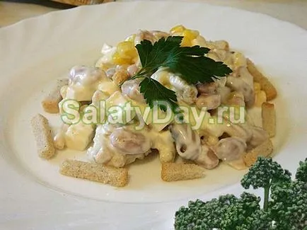 Saláta krutonnal - tápláló és hasznos az emésztőrendszer recept fotók és videó (hasznos) Saláta krutonnal - tápláló és hasznos az emésztőrendszer recept fotókkal és videó