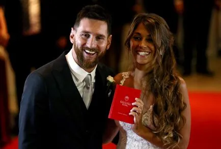 Lionel Messi - életrajz, fotók, személyes életcélok és a legfrissebb hírek 2017-ben (Lionel Messi fia) Lionel Messi - életrajz, fotók, személyes életcélok és a legfrissebb hírek 2017