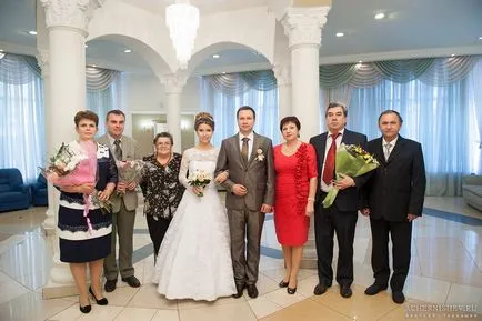 Anya a vőlegény az esküvő, mindenki másként látja