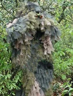 Camouflage köpenyt kezével részletes mester osztály (terepszínű köpenyt kezével a vadászat terepszínű overallt, hogyan lehet álcázás köpenyt kezével) Camouflage köpenyt kezével részletes mesterkurzus