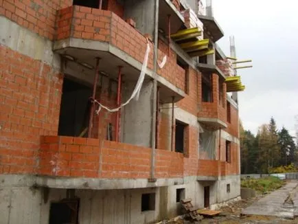 Tégla készült épület építési technológia