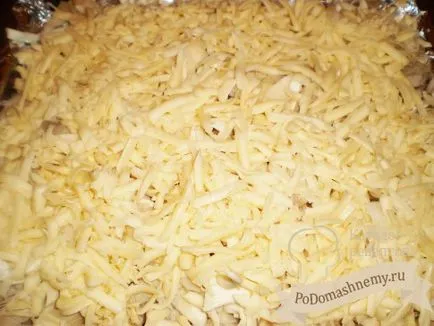 Hús sült paradicsommal és gombával