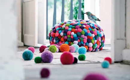 Hogyan lehet pom-poms fonalból