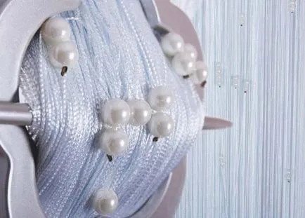 Cotton függöny a konyhában belső, fotó, műhely a gyártás fonal függöny kezével 1