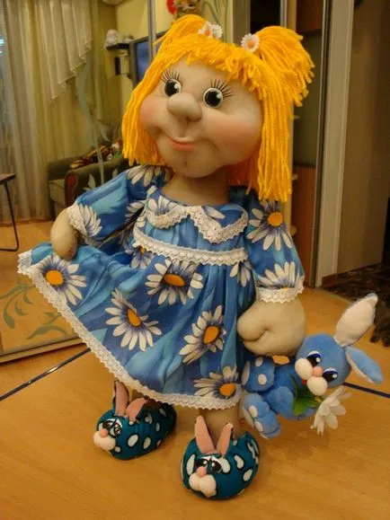 Értéktelen koszorús a mosoly! Babák Elena Lavrentieva