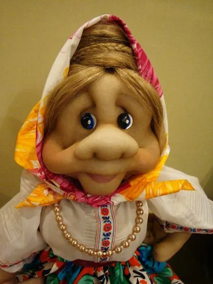 Értéktelen koszorús a mosoly! Babák Elena Lavrentieva