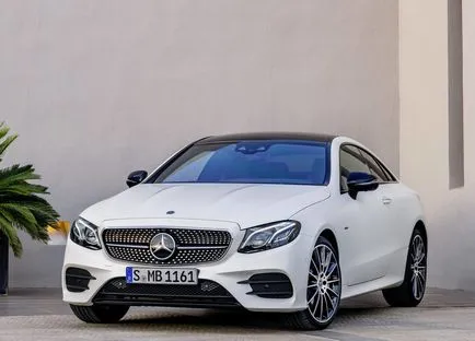 Új Mercedes-Benz E-osztály kupé fotók videók ára csomagban, specifikációk vélemények