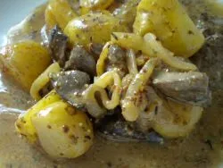 Máj, párolt burgonyával