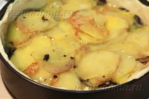 Pie burgonyával és gombák a sütőben recept fényképpel (sütő) Pie burgonyával és gombák a sütőben recept egy fotó