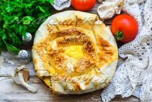 Pie pita kenyeret darált húst a sütő, a recept egy fotó (pita) Pie pita kenyér darált hús a sütőben, a recept egy fotót
