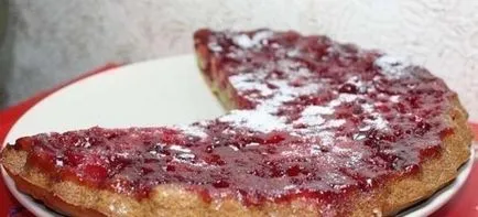 Cake a serpenyőben nélküli kemencében - egy egyszerű gyors receptek édes növényi sütemény 5 percig (a sütő) Cake a serpenyőben nélkül kemencében - egy egyszerű gyors receptek édes növényi torta 5 percig