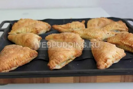Pite leveles tészta csirkével szeretnek főzni (puff) Pite leveles tészta csirkével szeretek főzni