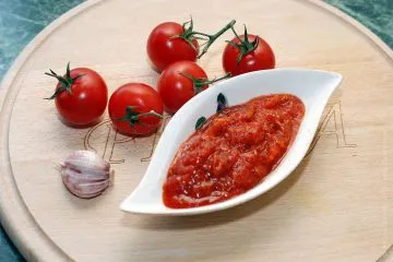 Pizza paradicsom - egyszerűen finom és szép (pizza) Pizza paradicsom - egyszerűen finom és szép