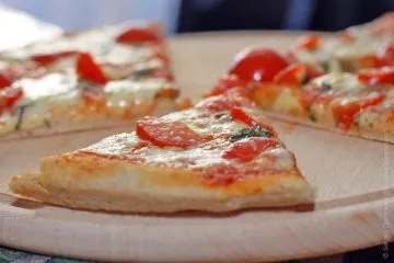 Pizza paradicsom - egyszerűen finom és szép (finom) Pizza paradicsom - egyszerűen finom és szép