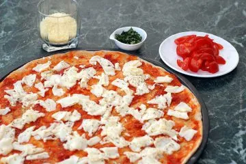 Pizza paradicsom - egyszerűen finom és szép (paradicsom) Pizza paradicsom - egyszerűen finom és szép