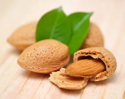 Miért vannak ráncok az arcon, egészségügyi és szépségápolási (arc) Miért vannak ráncok az arcon, az egészség és szépség